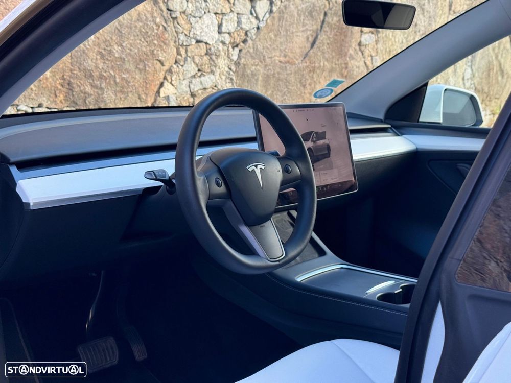 Tesla Model Y Tração Traseira - 28