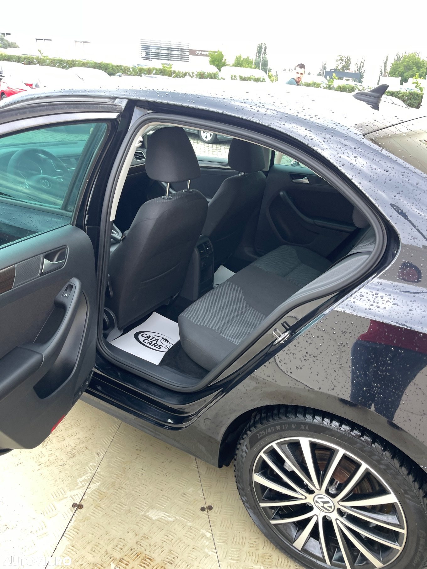 Volkswagen Jetta - 26