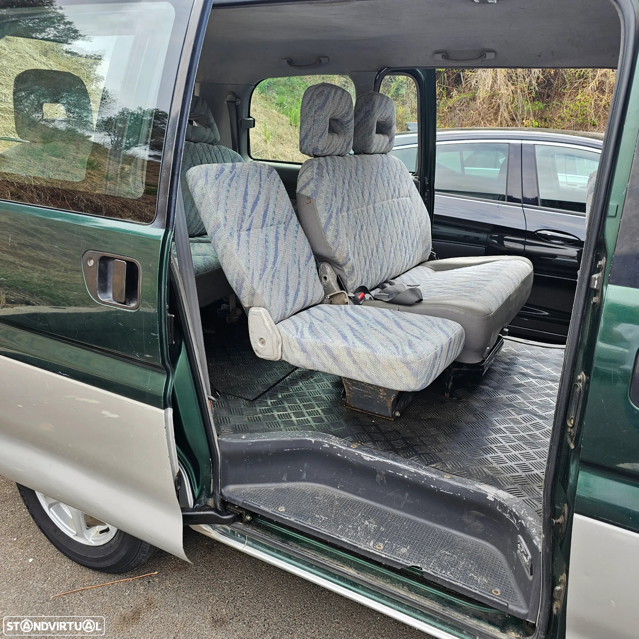 Mitsubishi Space Gear 2.5 TD GLX AC - 13