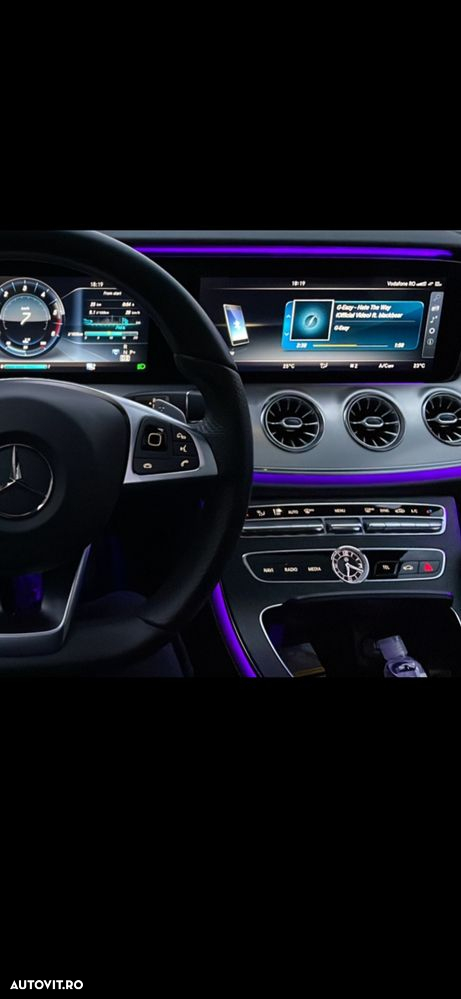 Mercedes-Benz E 220 d 4MATIC Coupe Aut. - 20