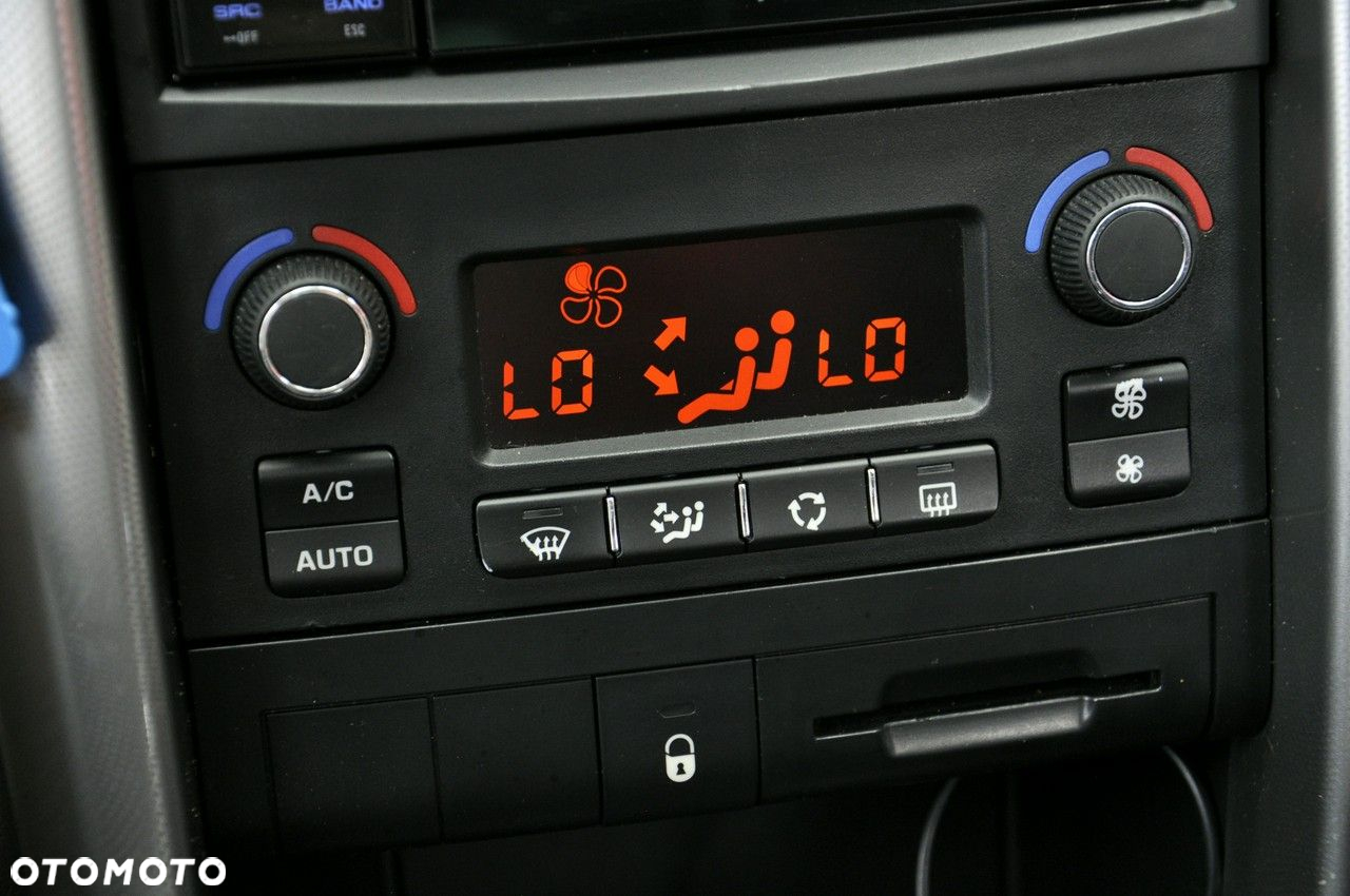 Peugeot 207 - 7