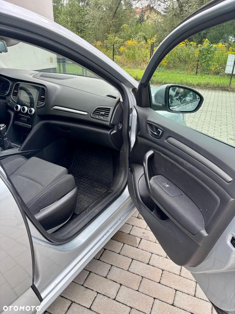 Renault Megane 1.3 TCe FAP Equilibre - 10
