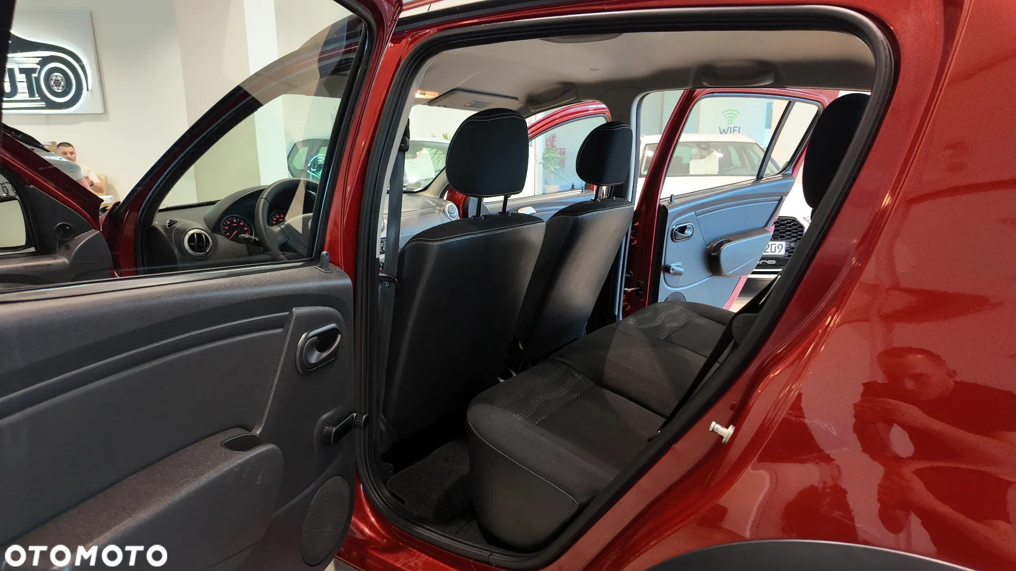 Dacia Sandero 1.6 MPI Laureate - 30