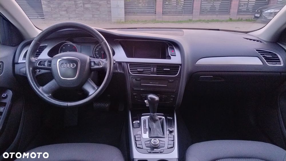 Audi A4 Avant 2.0 TDI DPF multitronic Ambiente - 22