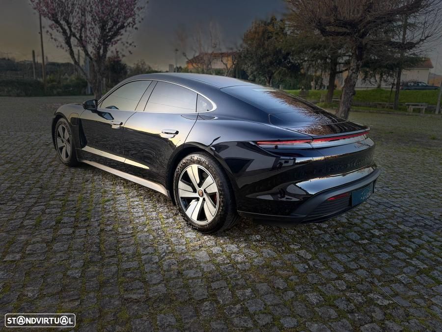Porsche Taycan 4S - 3