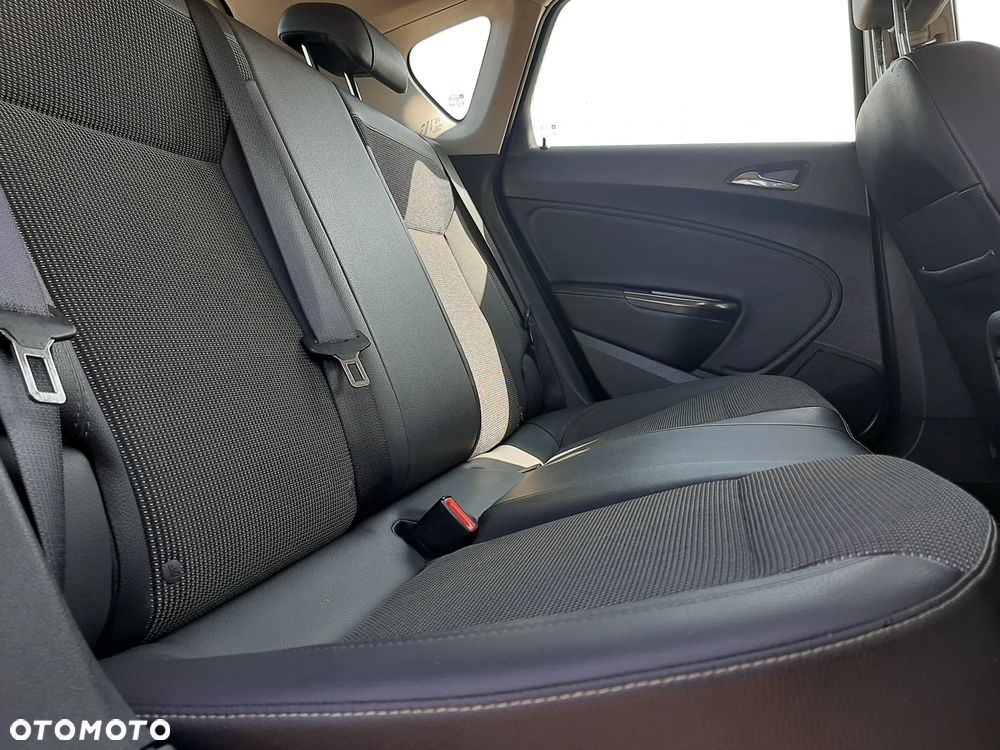 Opel Astra 1.4 T Cosmo - 25