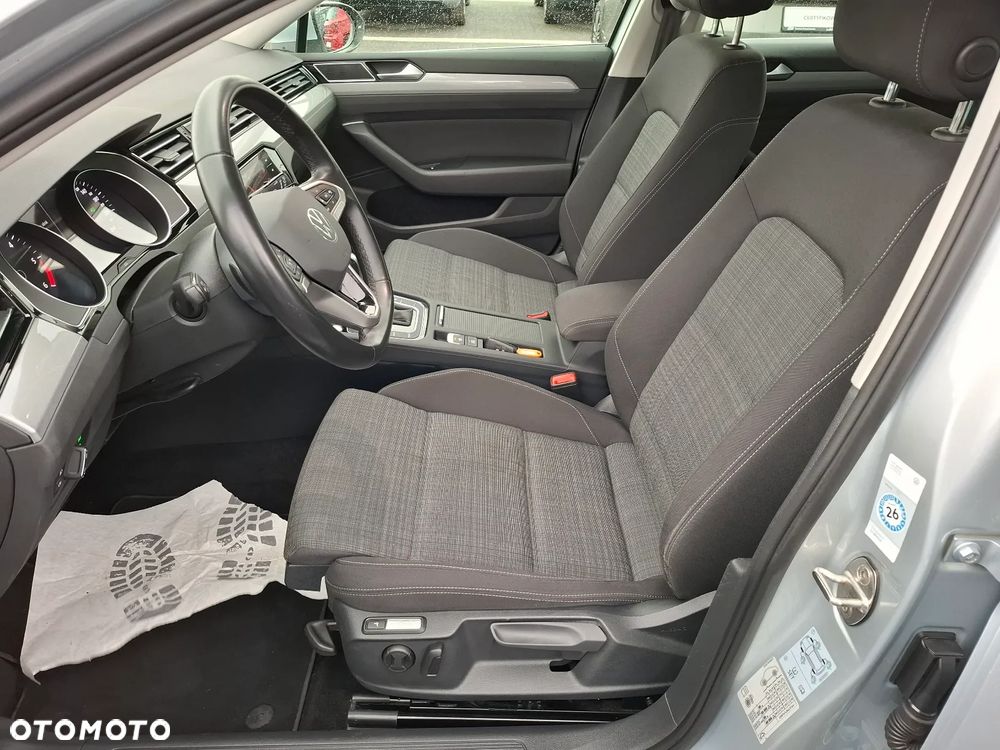 Volkswagen Passat Variant 2.0 TDI SCR DSG Business - 10