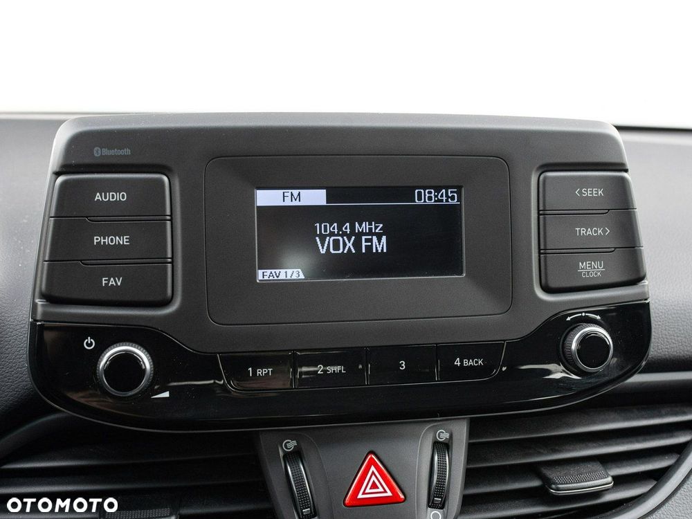 Hyundai i30 1.5 DPI Classic + - 19