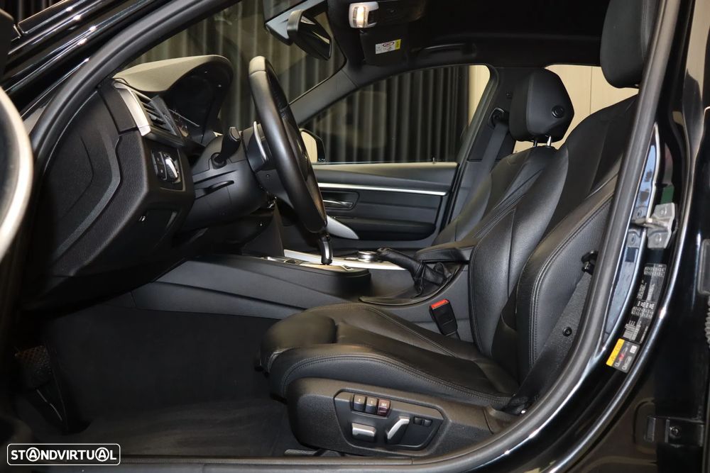 BMW 330 e iPerformance Pack M - 24