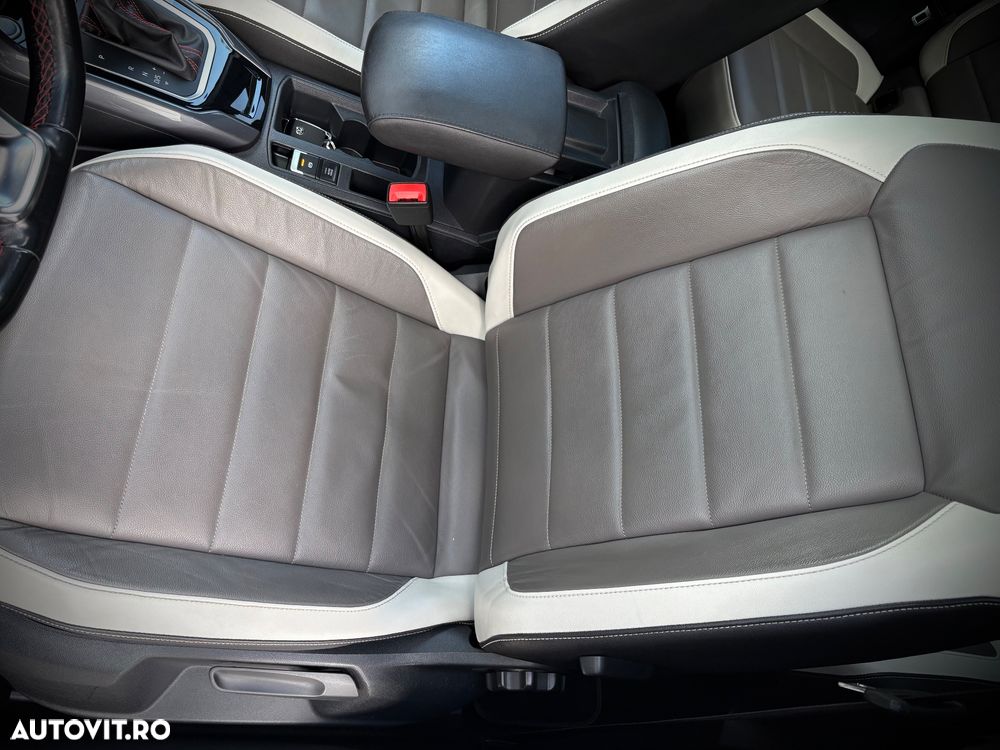 Volkswagen T-Roc 1.5 TSI DSG Style - 13