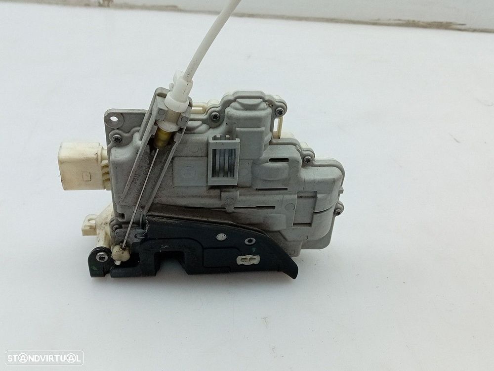Fechadura / fecho porta frente direito AUDI A3 (8P1) - 2