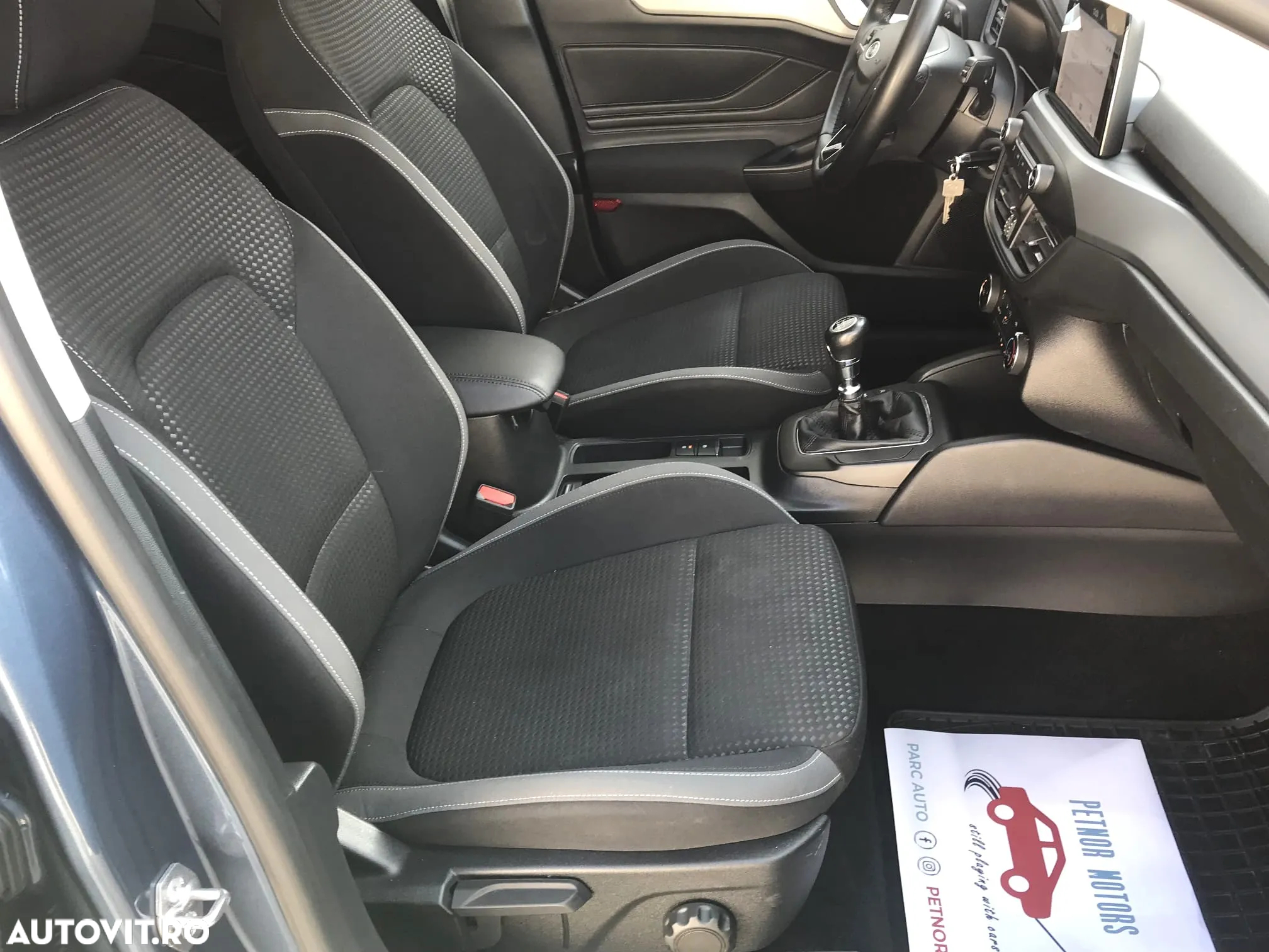 Ford Focus 1.0 EcoBoost Active Business - 16