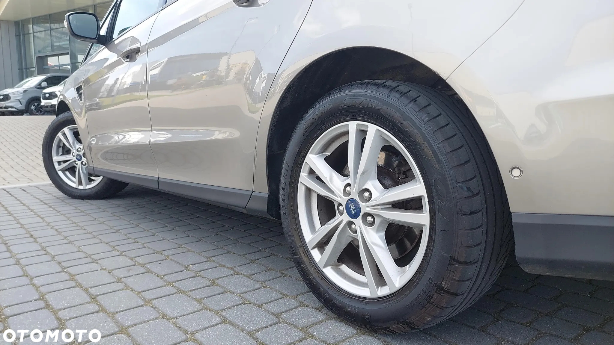 Ford S-Max - 32