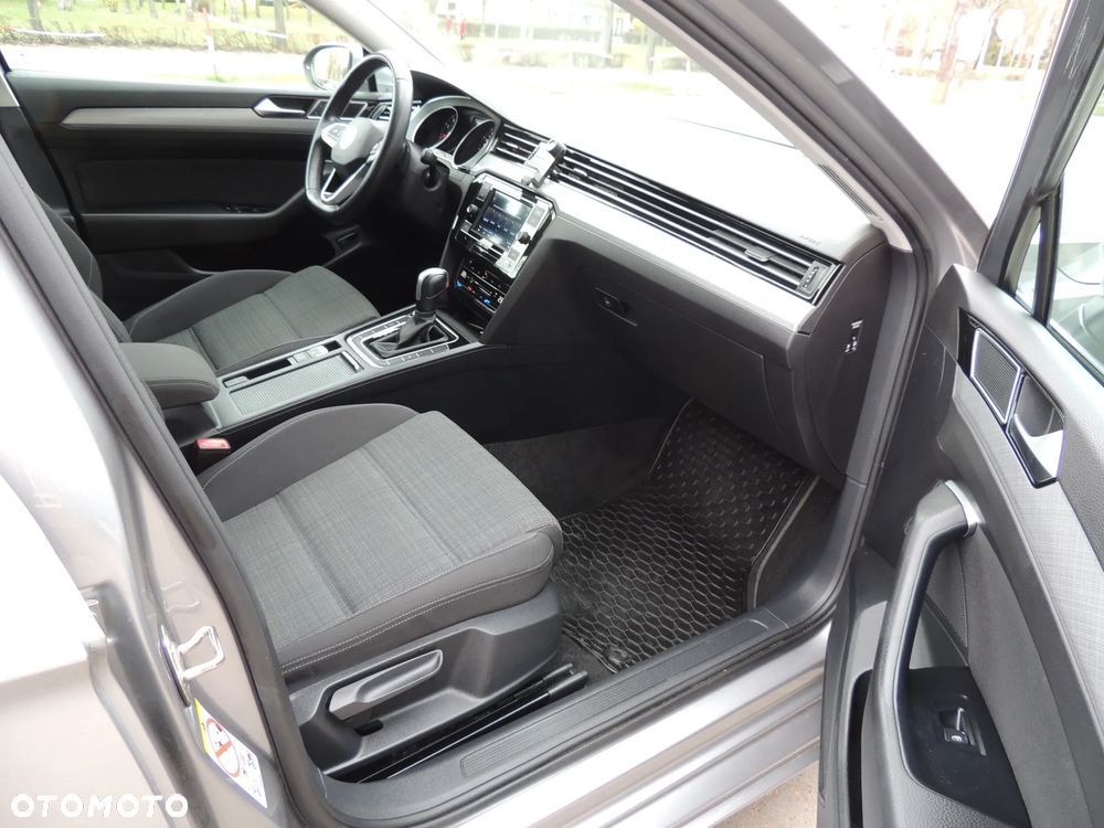 Volkswagen Passat 1.5 TSI EVO Business DSG - 21