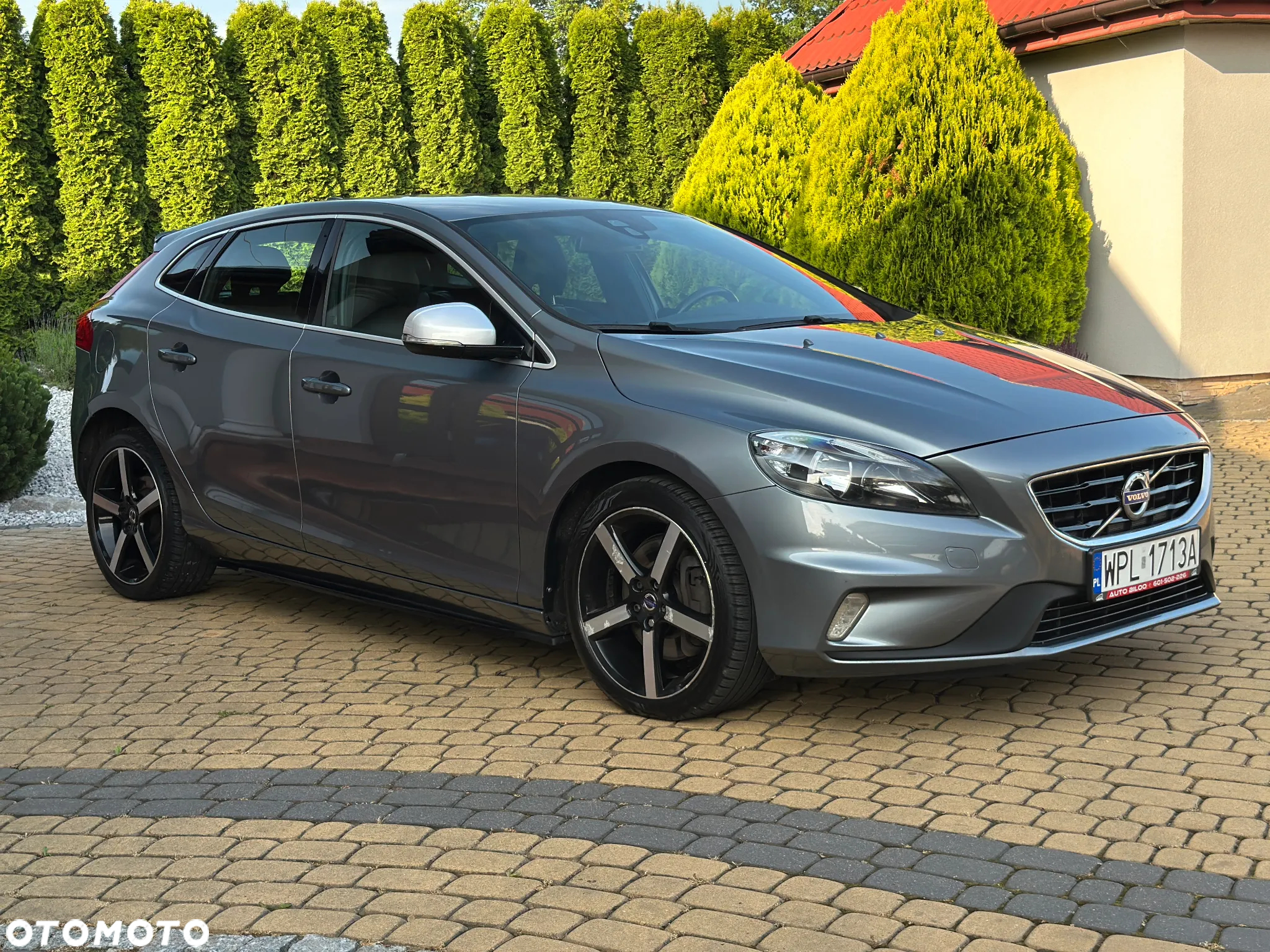 Volvo V40 D4 Drive-E R-Design Summum - 14