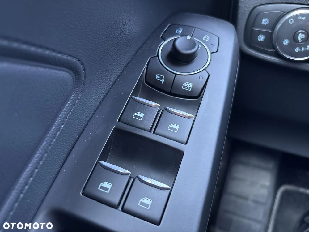 Ford Focus 1.0 EcoBoost Titanium Design - 33