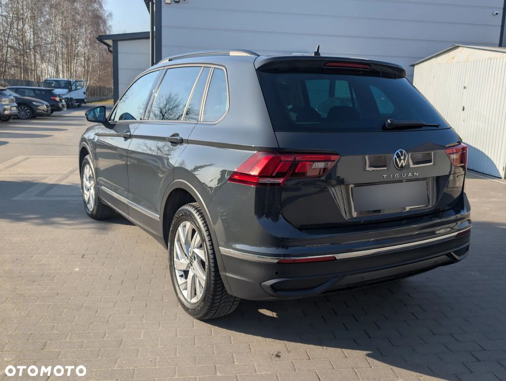 Volkswagen Tiguan 2.0 TSI 4Mot Life DSG - 7