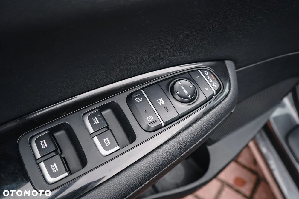 Kia Optima 1.7 CRDI XL DCT - 28