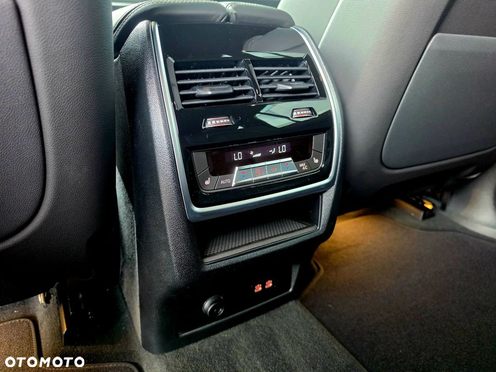 BMW X7 xDrive40d mHEV sport - 32