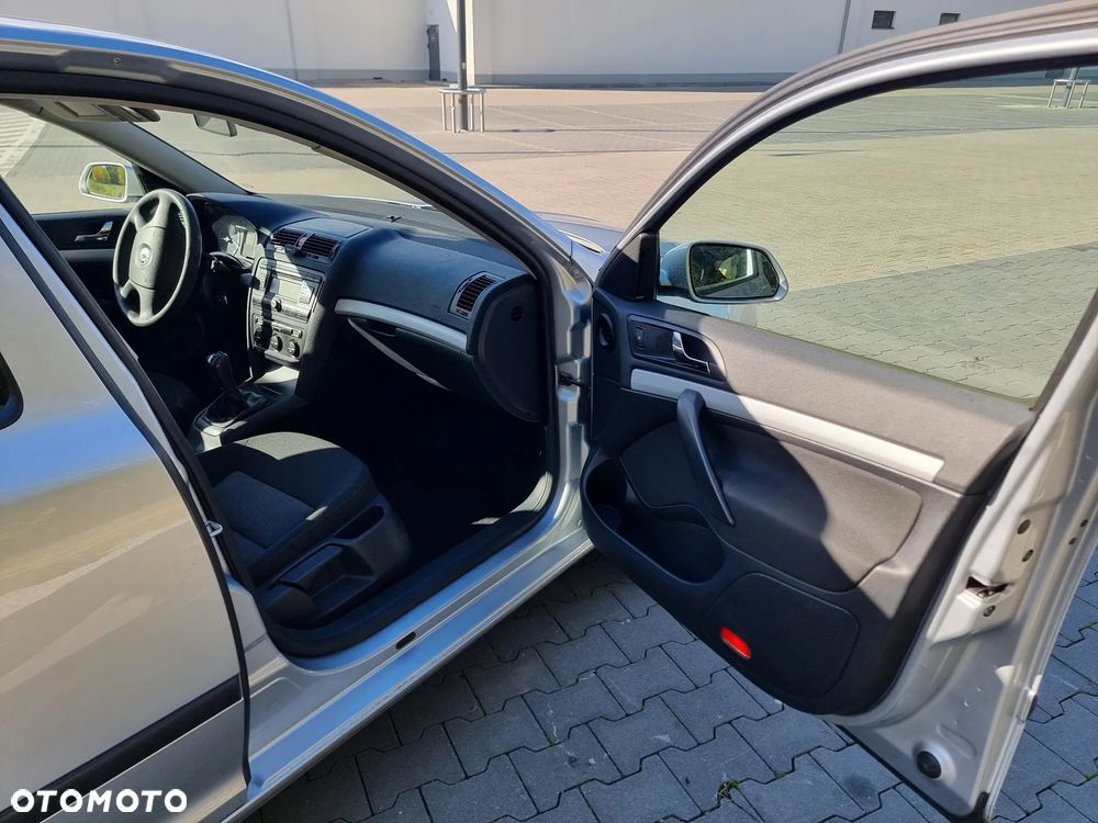 Skoda Octavia 1.9 TDI Ambiente - 9