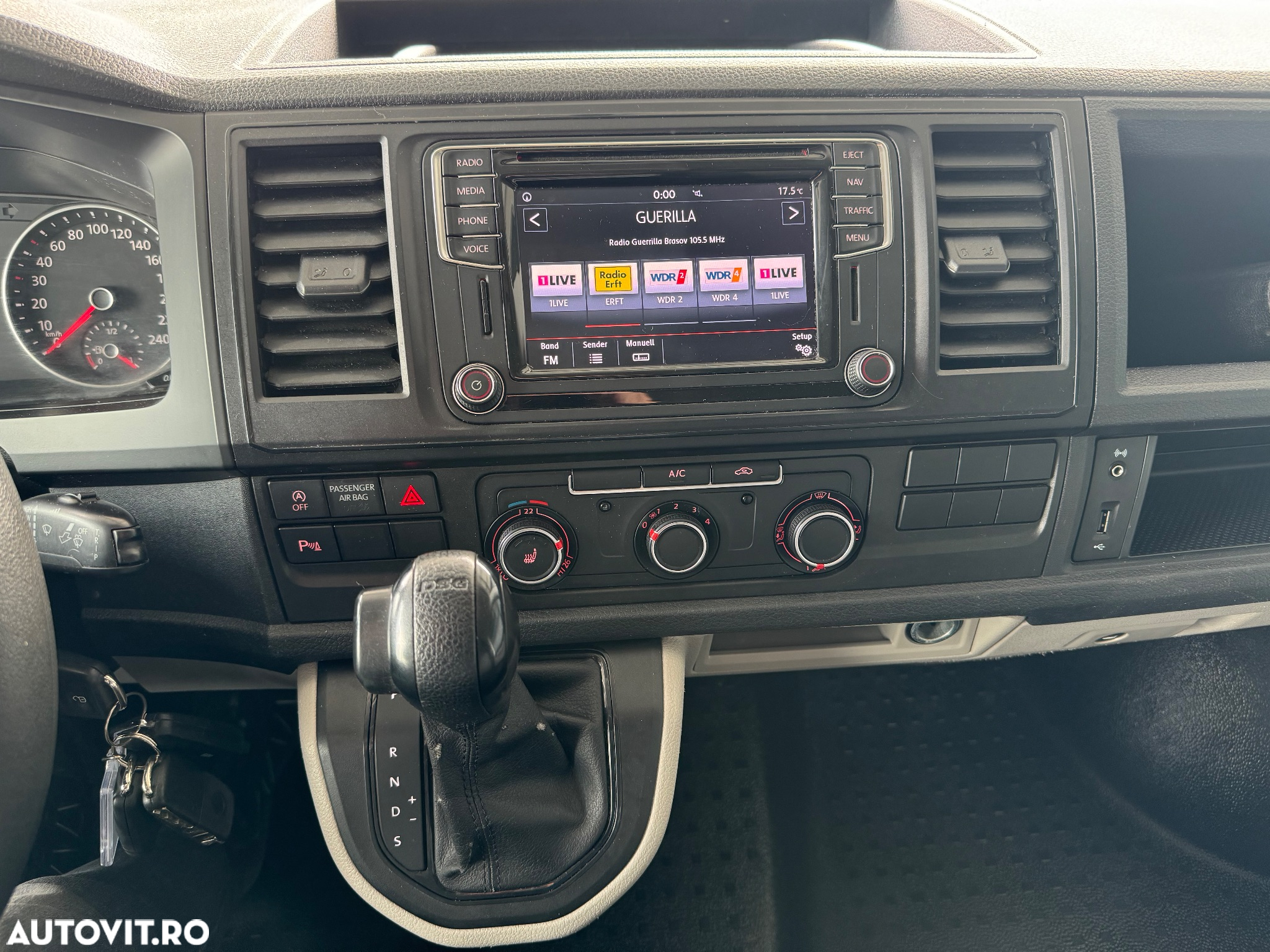 Volkswagen Transporter T6 - 22