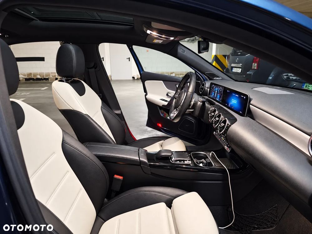 Mercedes-Benz Klasa A 220 4Matic 7G-DCT AMG Line - 8