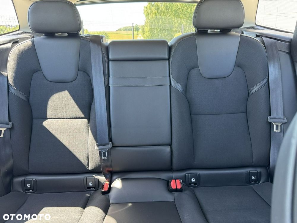 Volvo XC 60 - 18