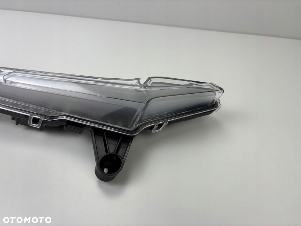 Lampa LED lewy przód Can-Am Maverick R 2024- Oryginał - 10