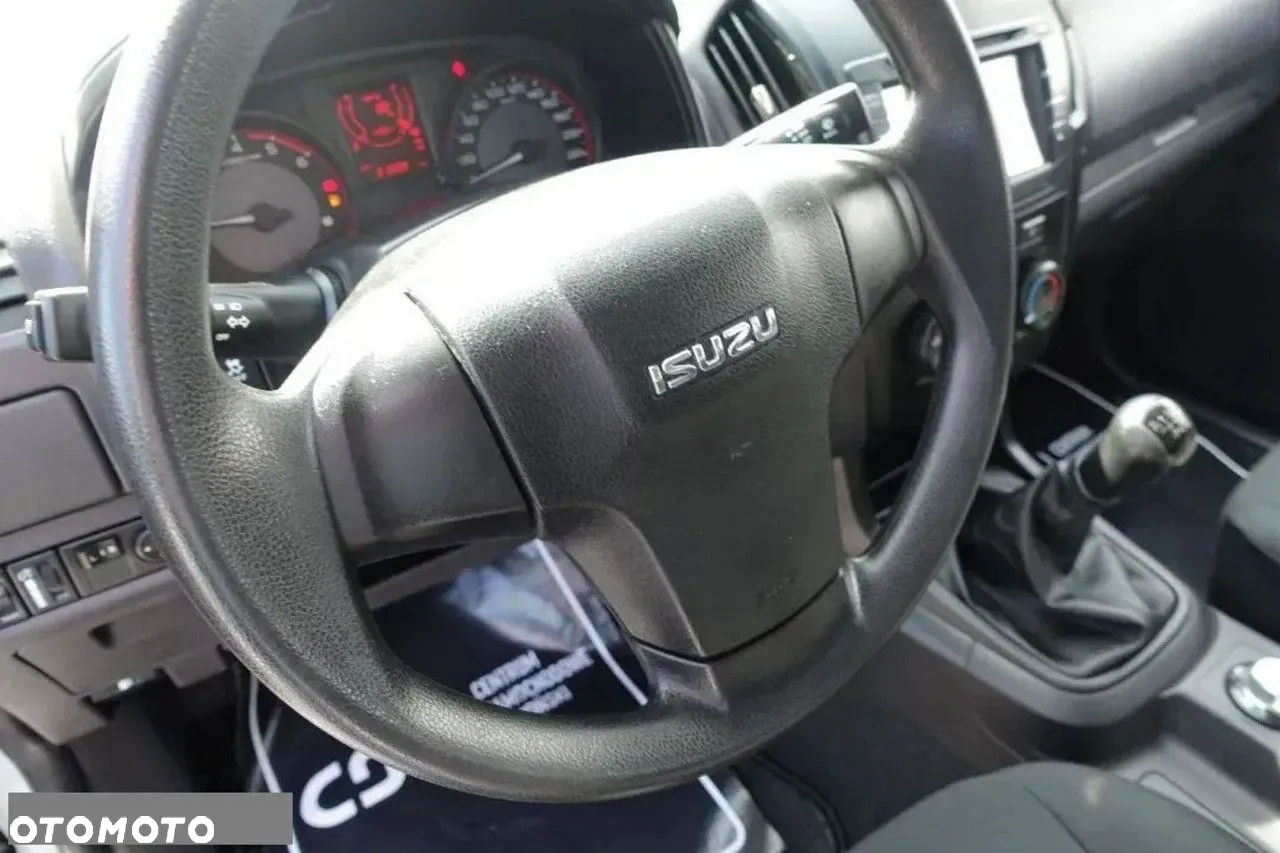 Isuzu D-Max 1.9 DC Shiro - 34