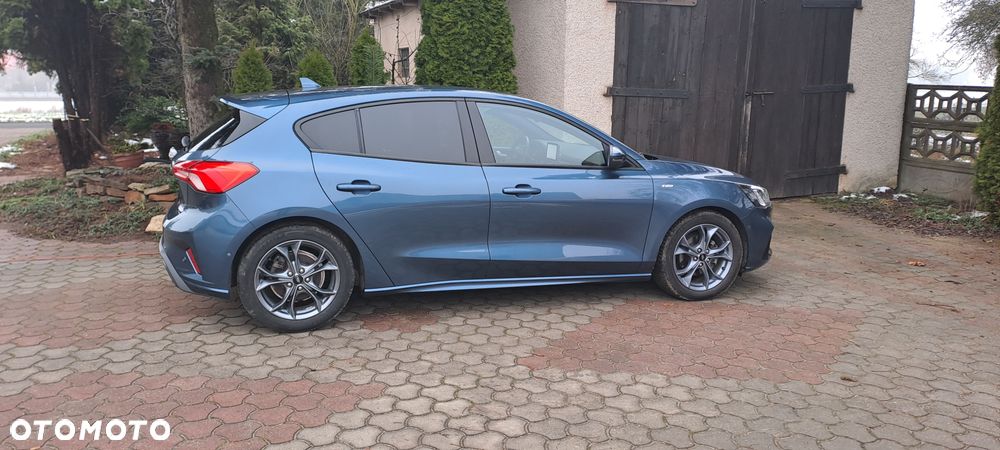 Ford Focus 1.5 EcoBlue Start-Stopp-System ST-LINE DESIGN - 12