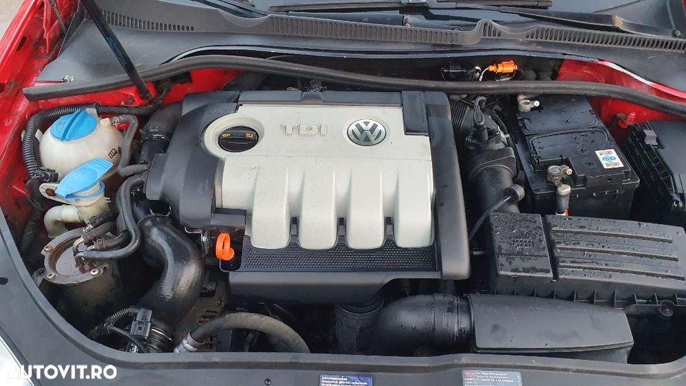 Dezemembram Golf 5 1.9 BLS - 2