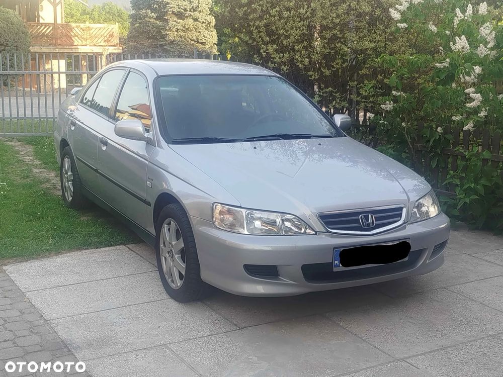 Honda Accord - 2