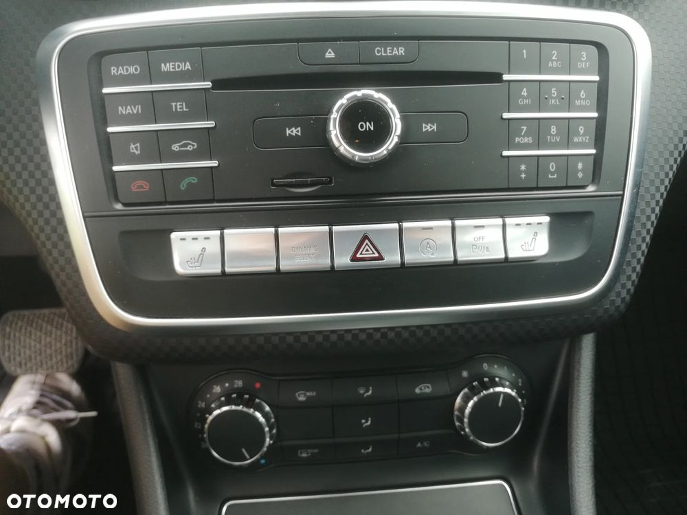 Mercedes-Benz Klasa A 180 7G-DCT 2Style - 15