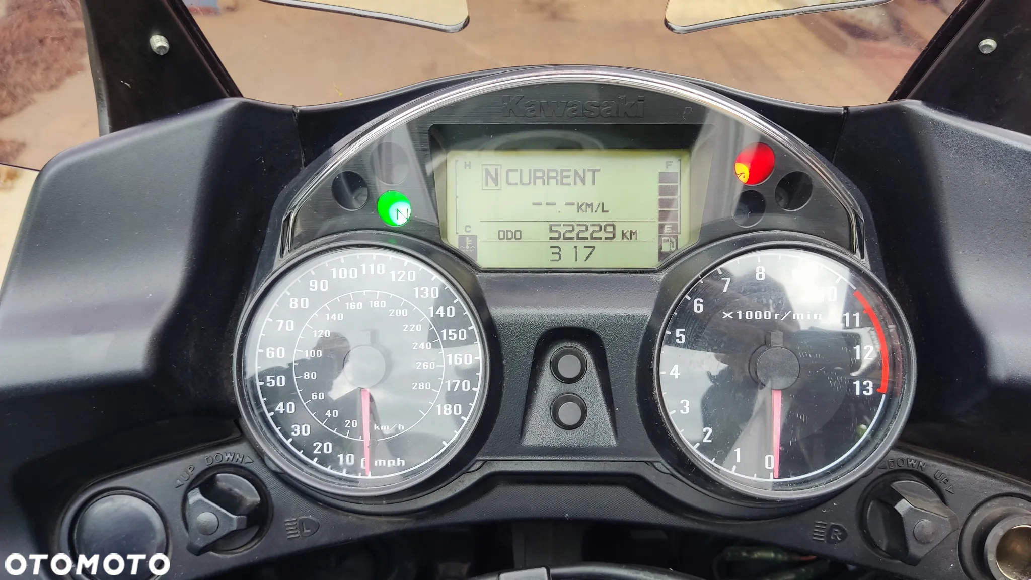 Kawasaki GTR - 11