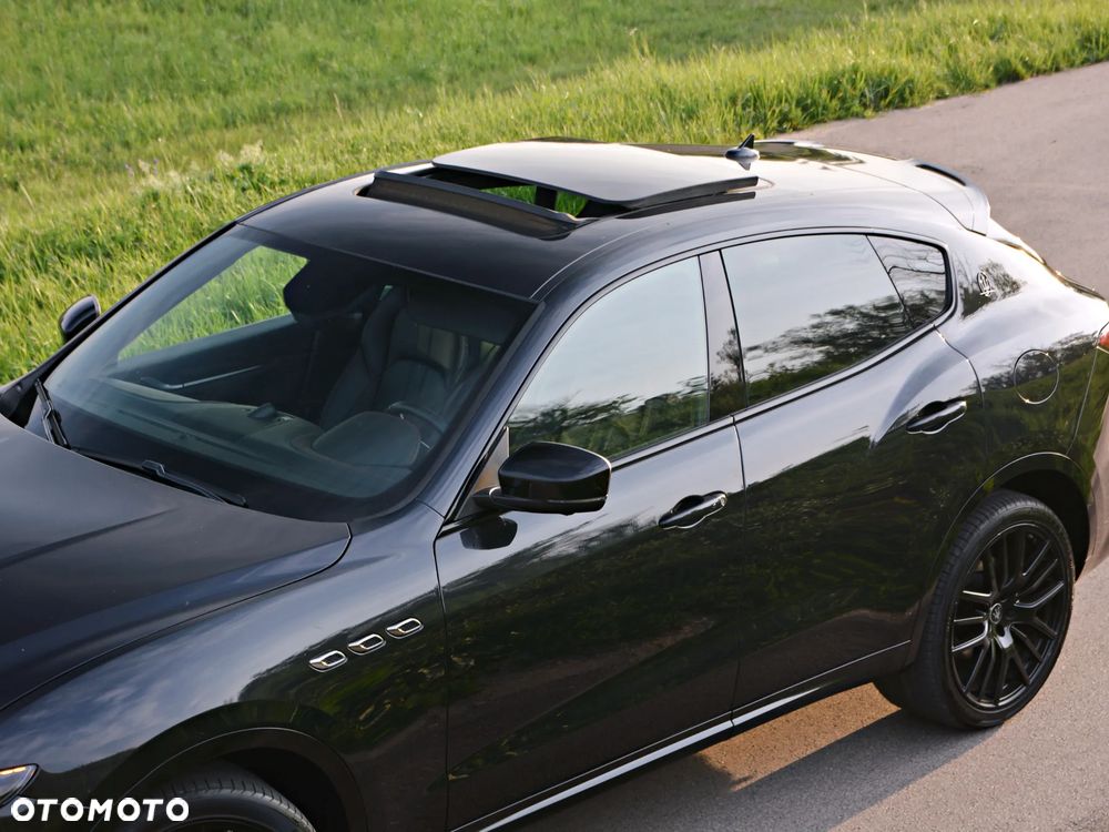 Maserati Levante S Q4 GranSport - 11