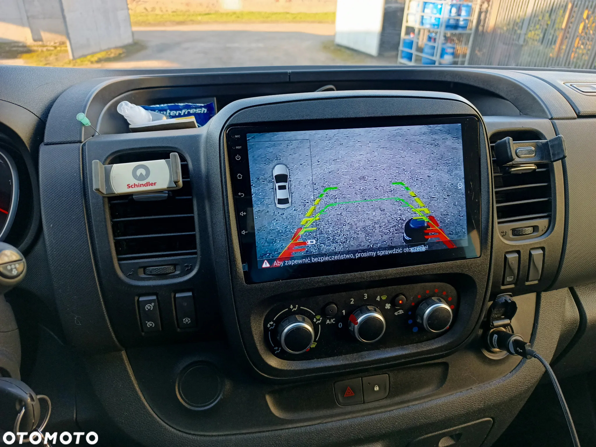 Nissan NV300 - 15