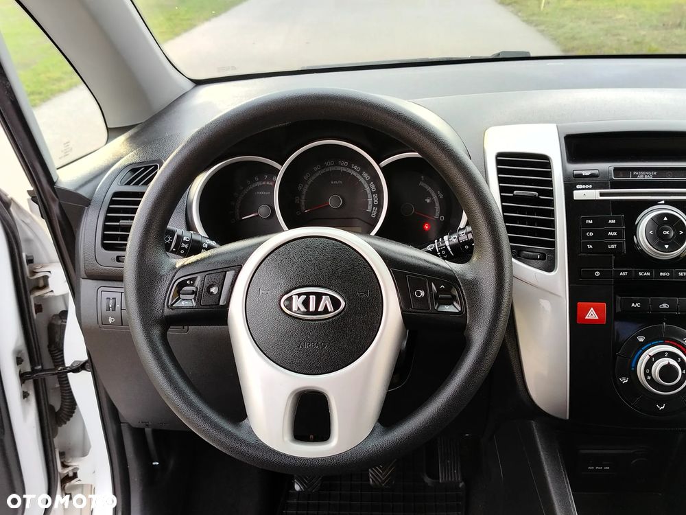 Kia Venga 1.4 CVVT Business Line - 22