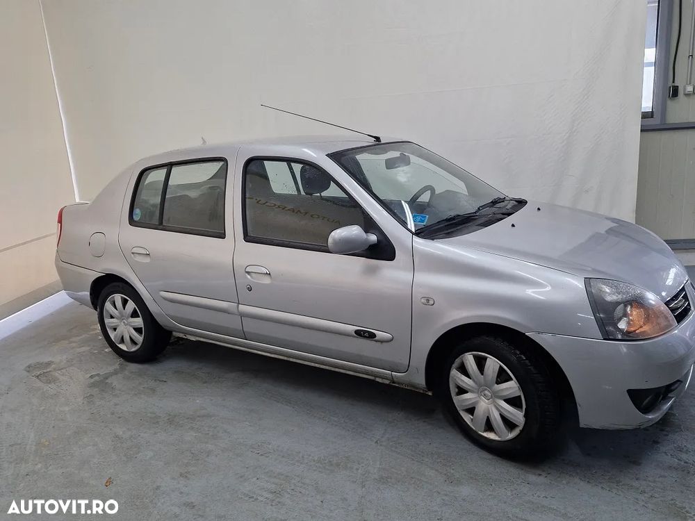 Renault Symbol - 10
