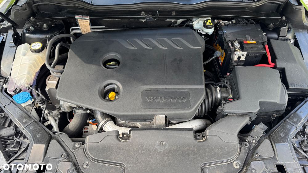Volvo V40 D2 Kinetic - 8