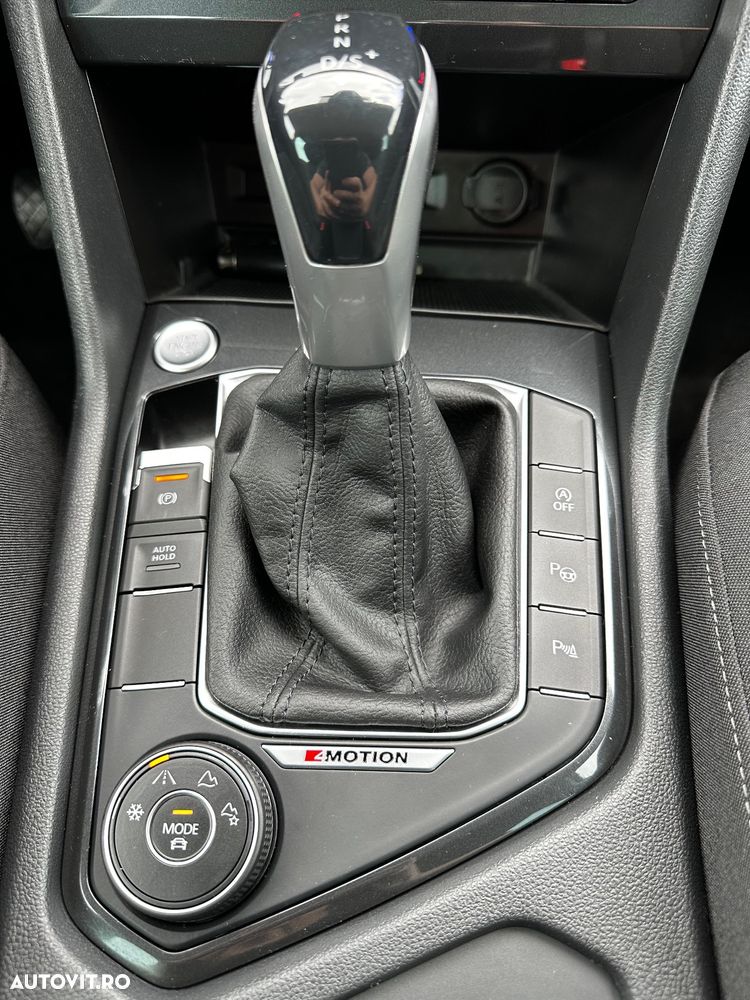 Volkswagen Tiguan 2.0 TDI SCR 4MOTION DSG Elegance - 21