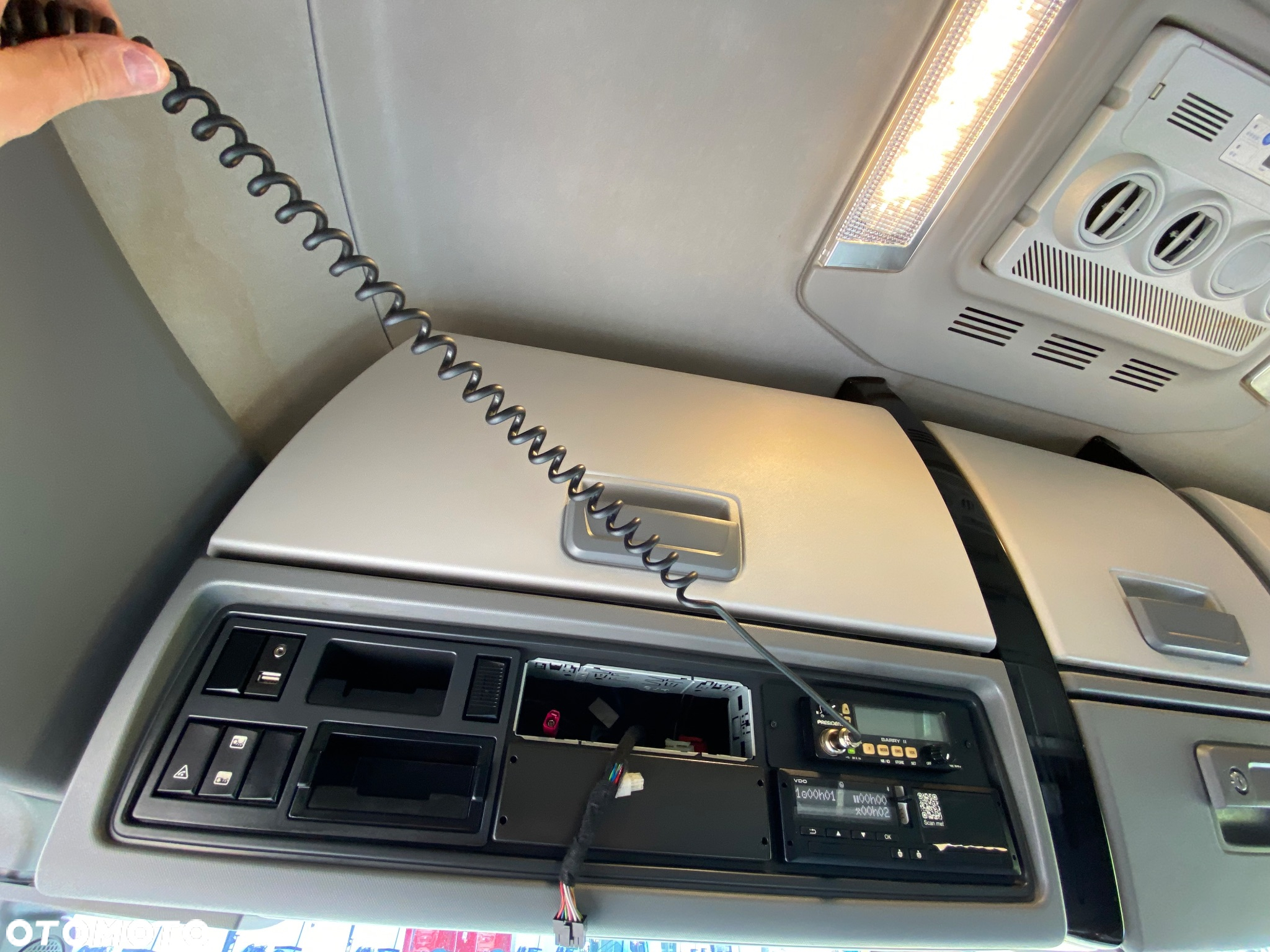 Renault T480 HIGH Sleeper XLOW - 14