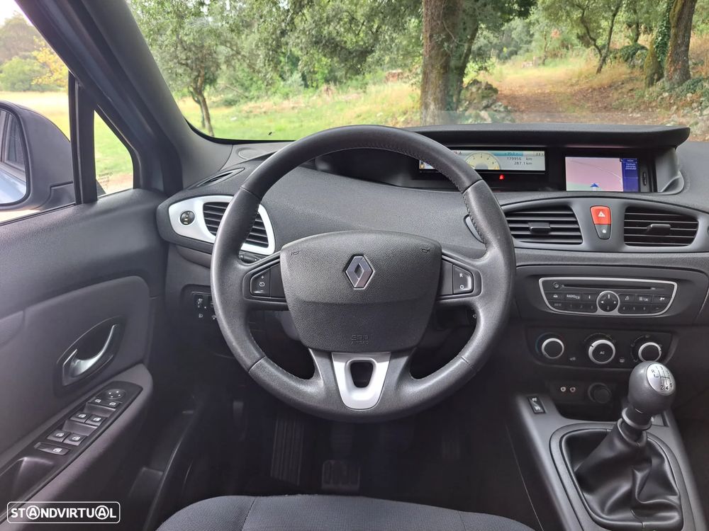 Renault Scénic 1.5 dCi Authentique - 13