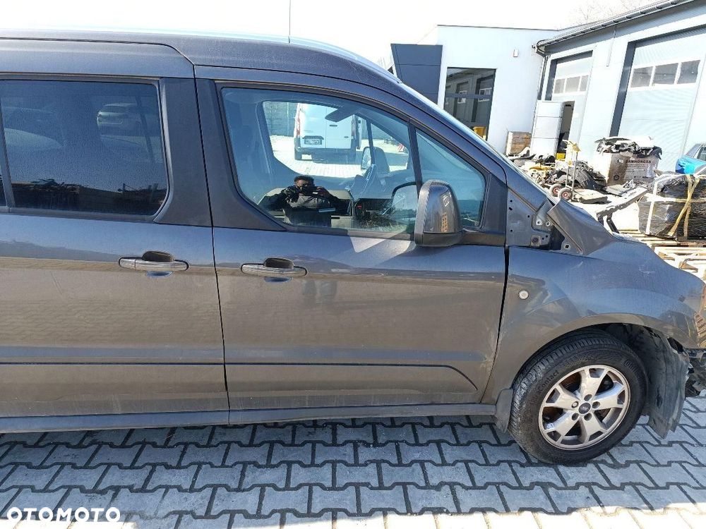 FORD TOURNEO CONNECT MK2 DRZWI PRAWE PRZÓD - 1