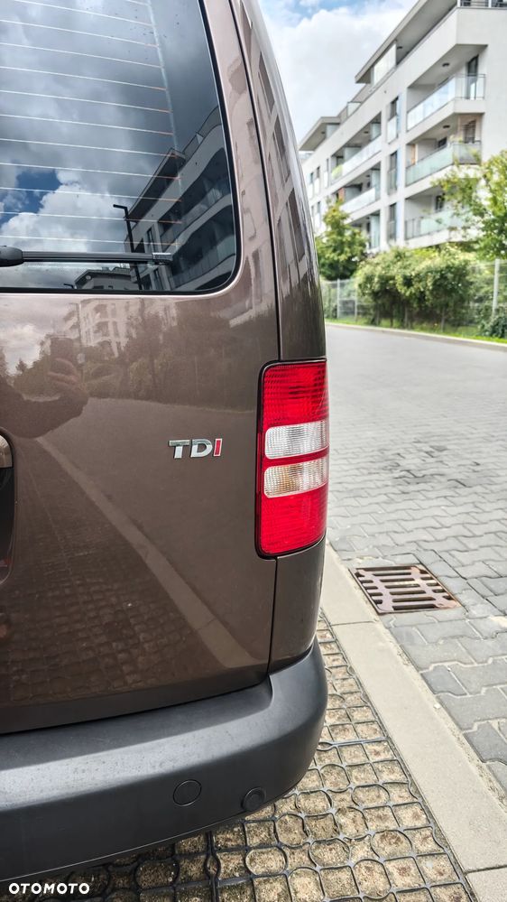 Volkswagen Caddy Maxi Trendline DSG - 27