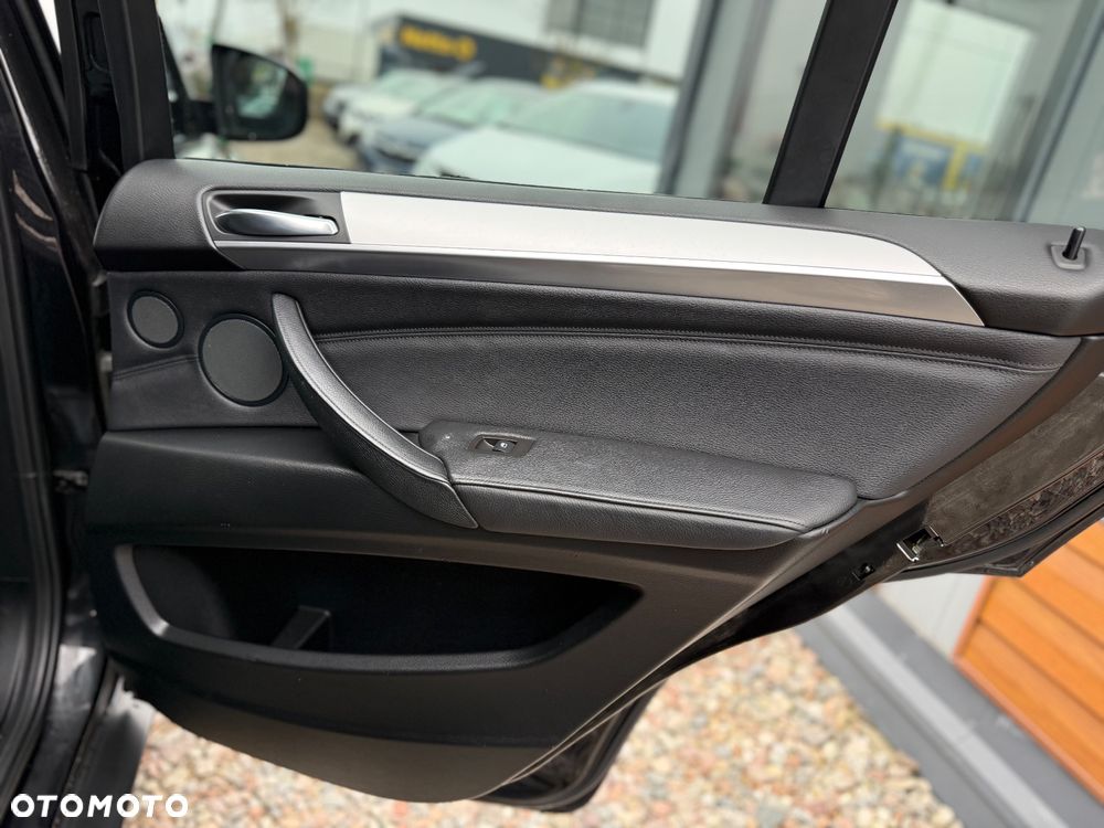 BMW X5 xDrive30d - 33