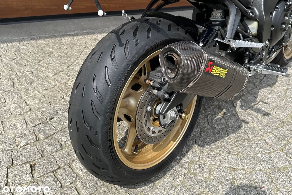Yamaha FZ8 - 13
