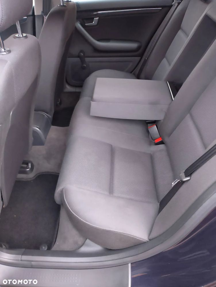 Audi A4 Avant 2 - 13