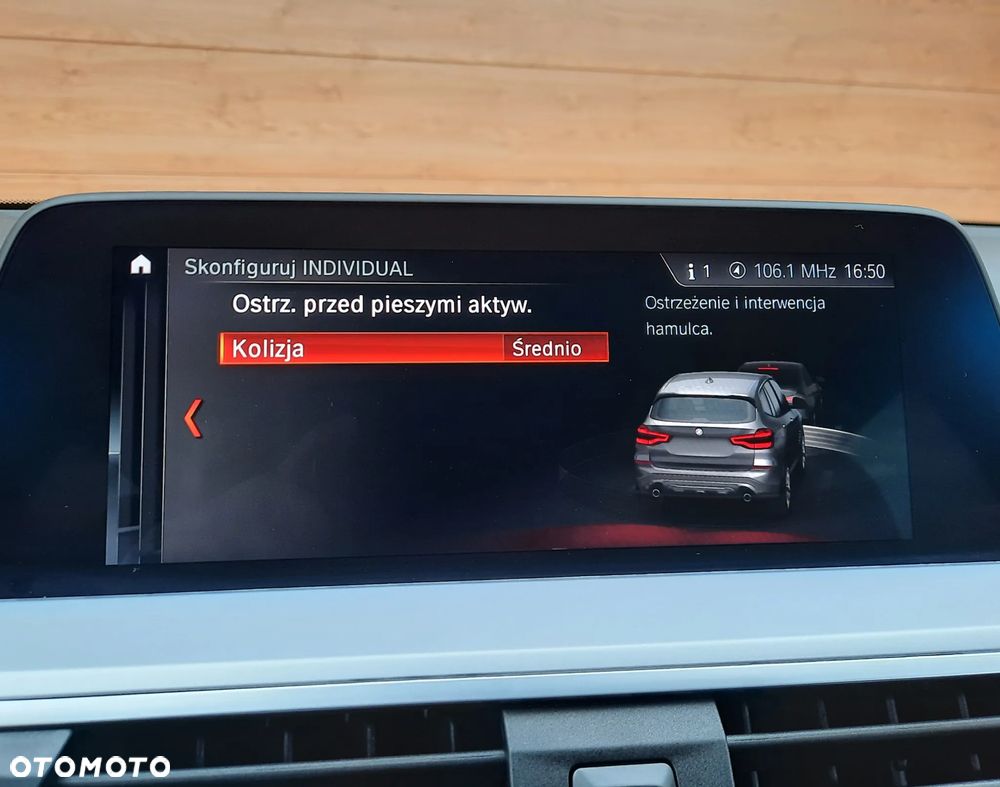 BMW X3 xDrive20i - 33