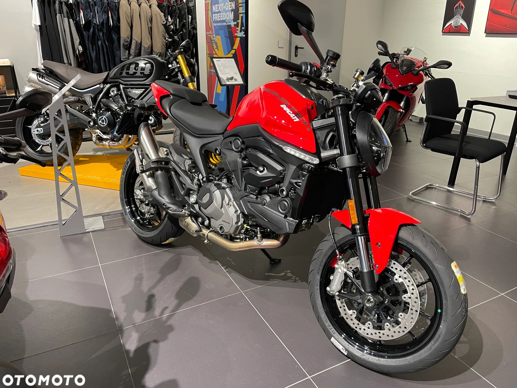 Ducati Monster - 1