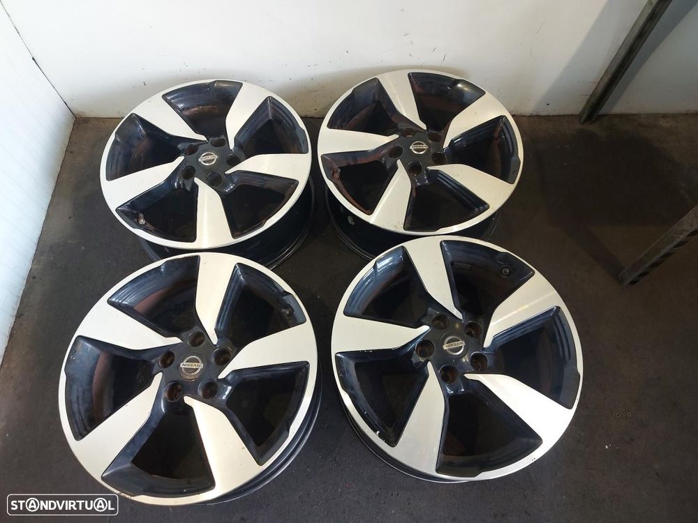 CONJUNTO DE PNEUS NISSAN QASHQAI J11E - 1